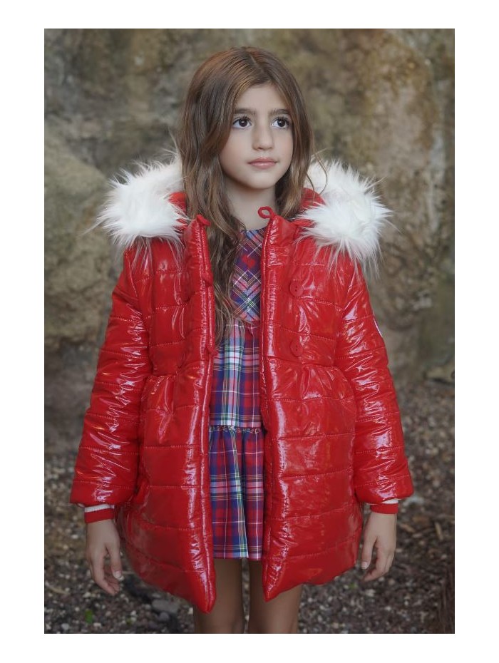abrigo niña vuelo charol rojo acolchado forro polar Noma Fernandez