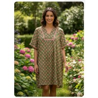 Vestido verde fluido con bolsillos