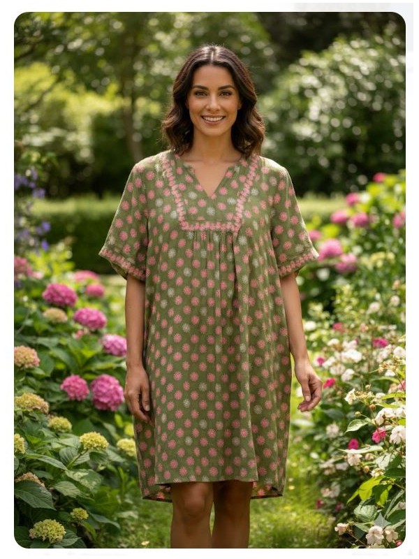 Vestido verde fluido con bolsillos