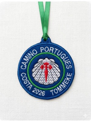 Parche concha y cruz Santiago con tu nombre y año