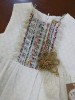 Vestido Yuca Noma Fernandez blanco bordado pechera